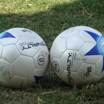 pelotas de futbol